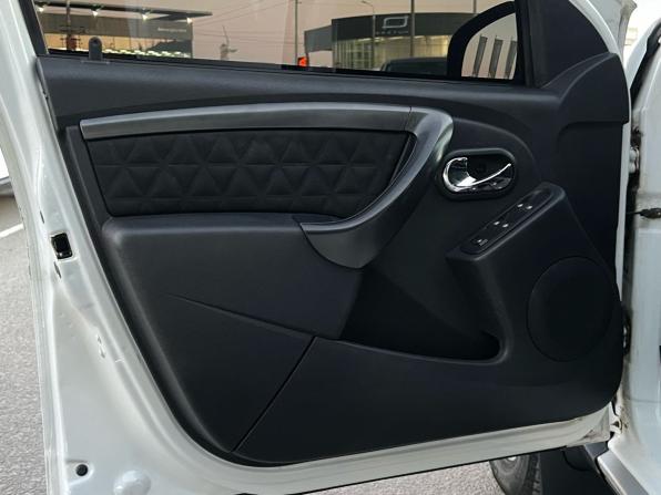 Renault Duster I Рестайлинг с пробегом 2015 года, цена 1 199 000 рублей, 274811 км, внедорожник, Автокод Объявления