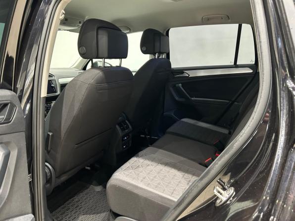 Volkswagen Tiguan II Рестайлинг с пробегом 2021 года, цена 2 499 000 рублей, 124389 км, внедорожник, Автокод Объявления