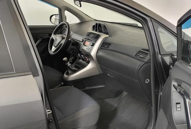 Toyota Verso I Рестайлинг с пробегом 2013 года, цена 1 200 000 рублей, 229028 км, компактвэн, Автокод Объявления