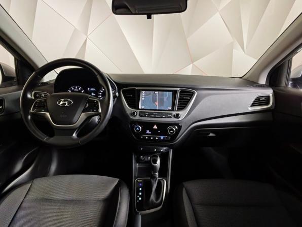 Hyundai Solaris II с пробегом 2017 года, цена 1 451 000 рублей, 37401 км, седан, Автокод Объявления