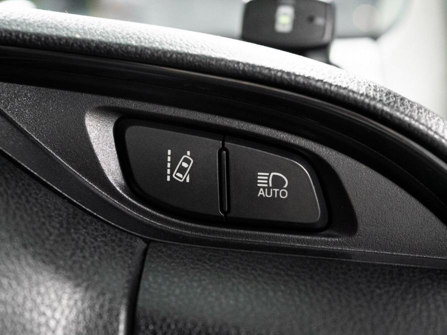 Toyota Vitz III (XP130) Рестайлинг 2 Иркутск  - изображение 18