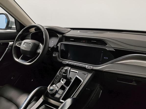 Geely Atlas Pro с пробегом 2022 года, цена 1 999 000 рублей, 65323 км, внедорожник, Автокод Объявления