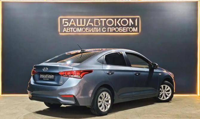 Hyundai Solaris II с пробегом 2017 года, цена 1 359 000 рублей, 73049 км, седан, Автокод Объявления