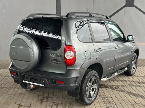 Chevrolet Niva I Рестайлинг с пробегом 2018 года, цена 850 000 рублей, 60000 км, внедорожник, Автокод Объявления