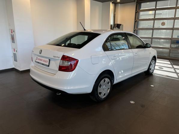 Skoda Rapid I с пробегом 2014 года, цена 687 000 рублей, 235437 км, лифтбек, Автокод Объявления