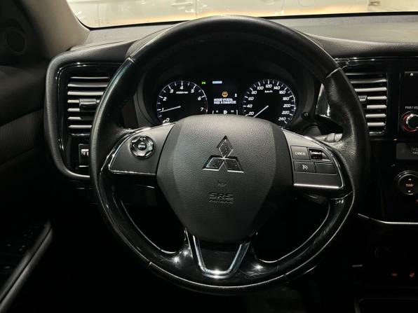 Mitsubishi Outlander III Рестайлинг 2 с пробегом 2017 года, цена 1 890 000 рублей, 113952 км, внедорожник, Автокод Объявления