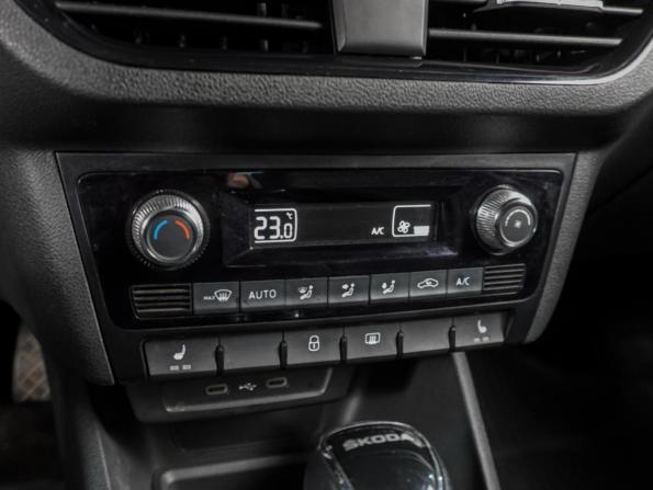 Skoda Rapid II с пробегом 2021 года, цена 1 689 000 рублей, 111338 км, лифтбек, Автокод Объявления
