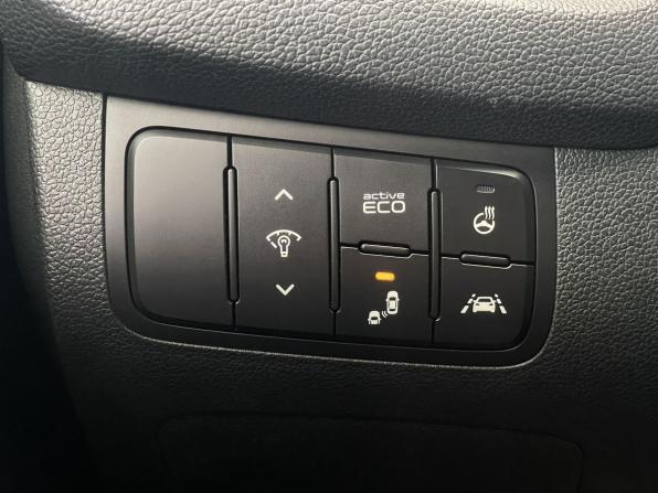 Kia Ceed II Рестайлинг с пробегом 2017 года, цена 1 637 000 рублей, 73814 км, хэтчбек, Автокод Объявления