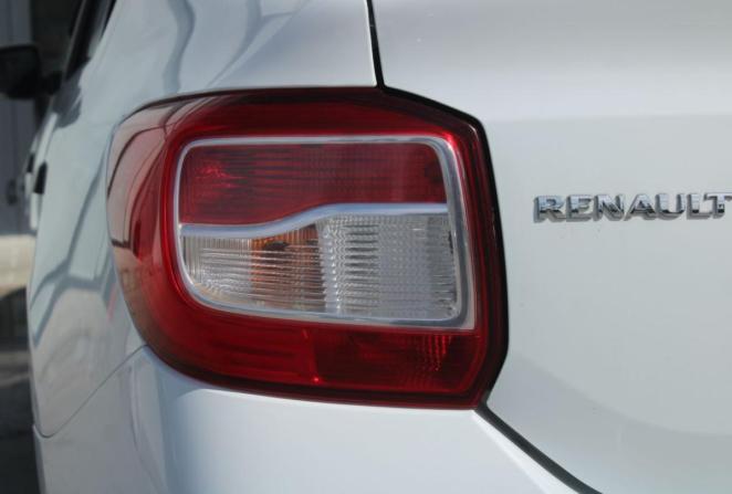 Renault Logan II с пробегом 2017 года, цена 520 000 рублей, 298127 км, седан, Автокод Объявления