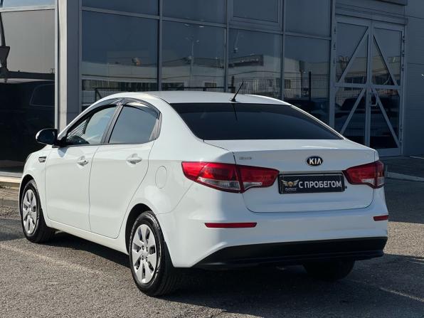 Kia Rio III Рестайлинг с пробегом 2016 года, цена 1 029 000 рублей, 100000 км, седан, Автокод Объявления