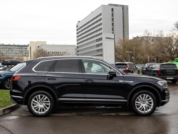 Volkswagen Touareg III с пробегом 2019 года, цена 5 498 000 рублей, 36723 км, внедорожник, Автокод Объявления