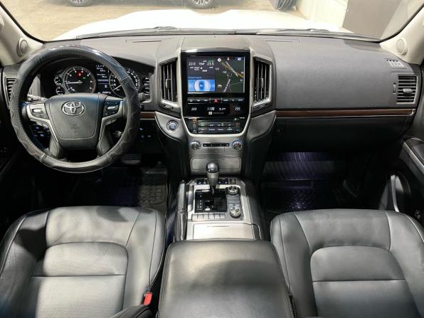Toyota Land Cruiser 200 Series Рестайлинг 2 с пробегом 2016 года, цена 5 700 000 рублей, 133346 км, внедорожник, Автокод Объявления