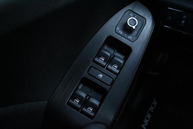 Haval Jolion I Рестайлинг с пробегом 2025 года, цена 2 350 000 рублей, 9802 км, внедорожник, Автокод Объявления