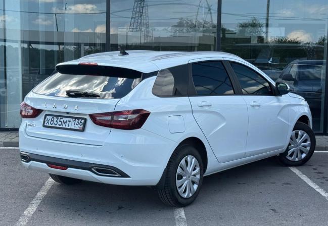 Lada (ВАЗ) Vesta I Рестайлинг (NG) с пробегом 2024 года, цена 1 525 000 рублей, 41465 км, универсал, Автокод Объявления
