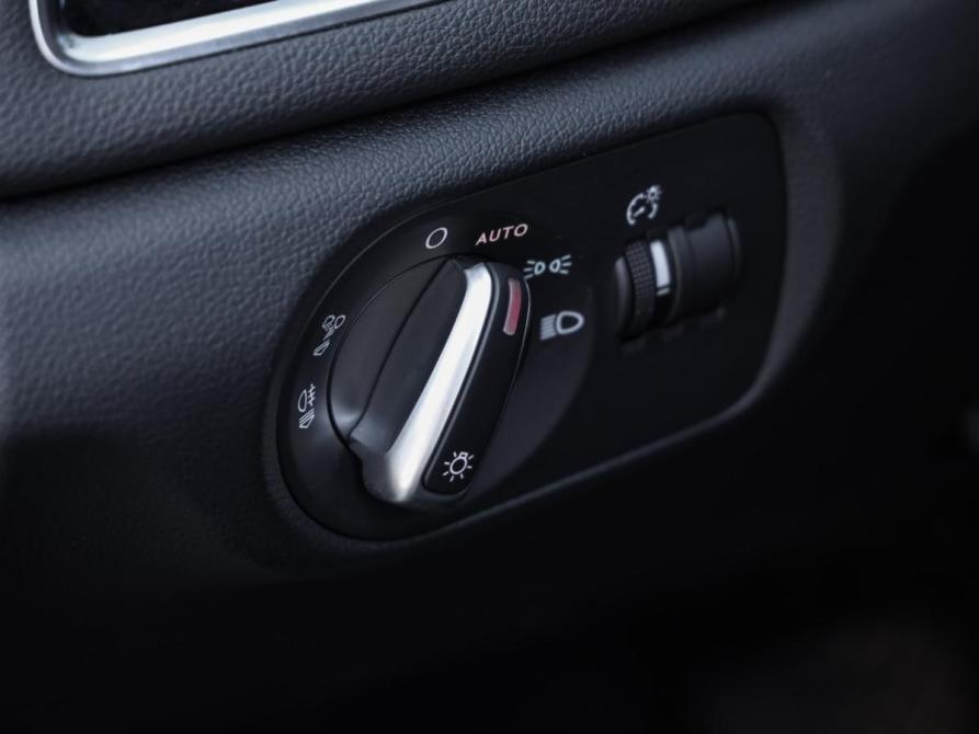 Audi Q3 I (8U) Рестайлинг Санкт-Петербург  - изображение 19
