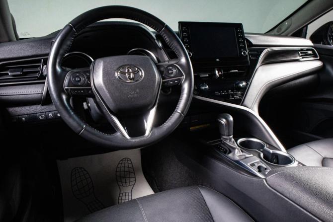 Toyota Camry VIII (XV70) Рестайлинг с пробегом 2021 года, цена 3 949 000 рублей, 61100 км, седан, Автокод Объявления