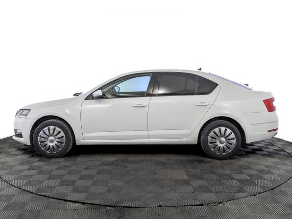Skoda Octavia III (A7) Рестайлинг с пробегом 2020 года, цена 1 675 000 рублей, 130091 км, лифтбек, Автокод Объявления