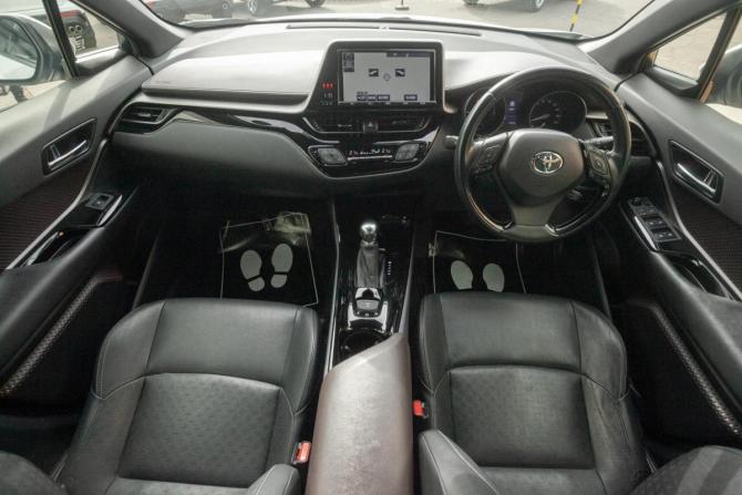 Toyota C-HR I с пробегом 2018 года, цена 1 899 000 рублей, 78816 км, внедорожник, Автокод Объявления