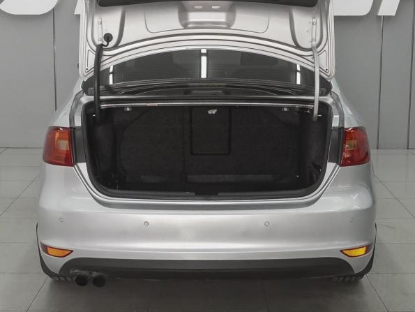 Volkswagen Jetta VI с пробегом 2011 года, цена 949 000 рублей, 225341 км, седан, Автокод Объявления
