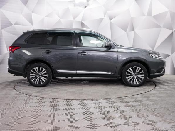 Mitsubishi Outlander III Рестайлинг 3 с пробегом 2019 года, цена 2 180 000 рублей, 121900 км, внедорожник, Автокод Объявления