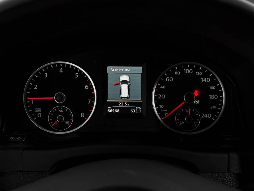 Volkswagen Tiguan I Рестайлинг Санкт-Петербург  - изображение 16