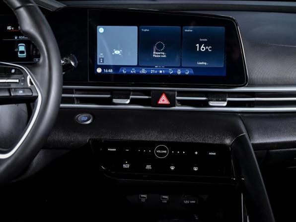 Hyundai Elantra VII (CN7) с пробегом 2021 года, цена 2 000 000 рублей, 55995 км, седан, Автокод Объявления