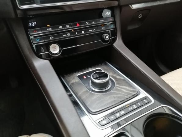 Jaguar F-Pace I с пробегом 2016 года, цена 1 899 000 рублей, 125400 км, внедорожник, Автокод Объявления