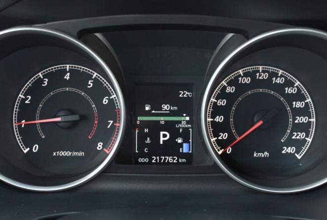 Mitsubishi Outlander II Рестайлинг с пробегом 2010 года, цена 1 090 000 рублей, 217762 км, внедорожник, Автокод Объявления