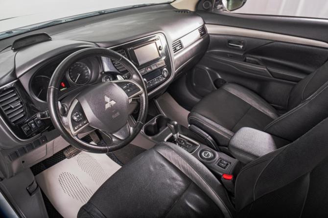 Mitsubishi Outlander III с пробегом 2013 года, цена 1 679 000 рублей, 159000 км, внедорожник, Автокод Объявления