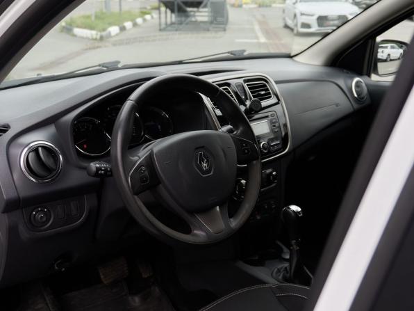 Renault Sandero II с пробегом 2016 года, цена 745 000 рублей, 249500 км, хэтчбек, Автокод Объявления