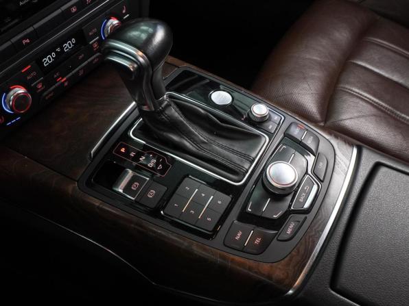 Audi A6 IV (C7) с пробегом 2014 года, цена 2 120 000 рублей, 291244 км, седан, Автокод Объявления