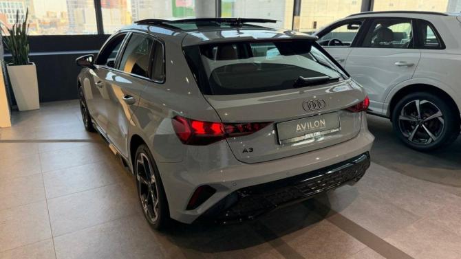 Новый Audi A3 IV (8Y) Рестайлинг 2025 года, цена 4 180 000 рублей, хэтчбек, Автокод Объявления