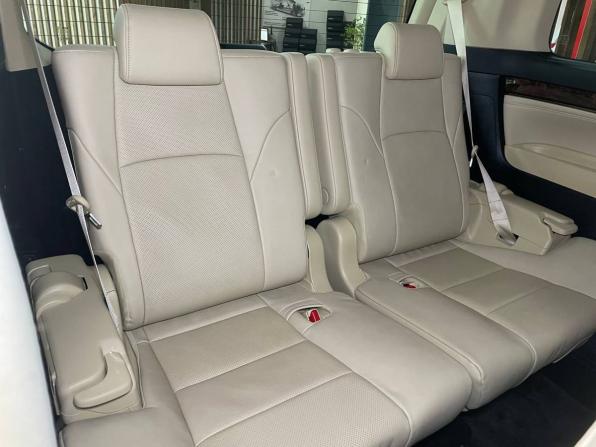 Toyota Alphard III Рестайлинг с пробегом 2019 года, цена 4 899 000 рублей, 155483 км, минивэн, Автокод Объявления