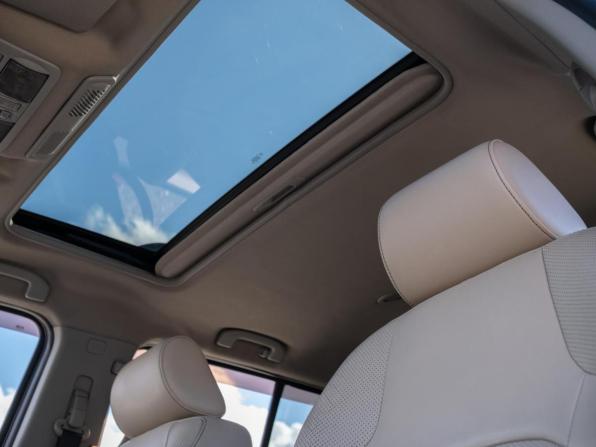Nissan Pathfinder III Рестайлинг с пробегом 2011 года, цена 1 449 000 рублей, 271596 км, внедорожник, Автокод Объявления
