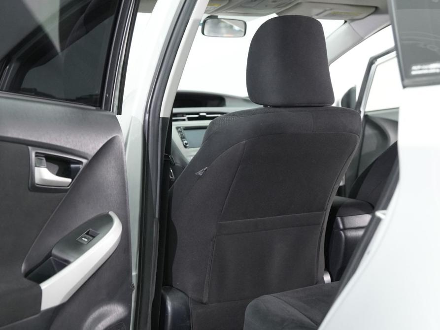 Toyota Prius III Рестайлинг (XW30) Новосибирск  - изображение 9