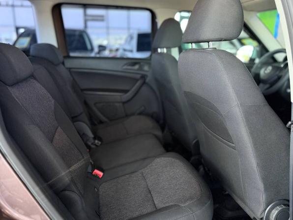 Skoda Yeti I Рестайлинг с пробегом 2014 года, цена 1 320 000 рублей, 140455 км, внедорожник, Автокод Объявления