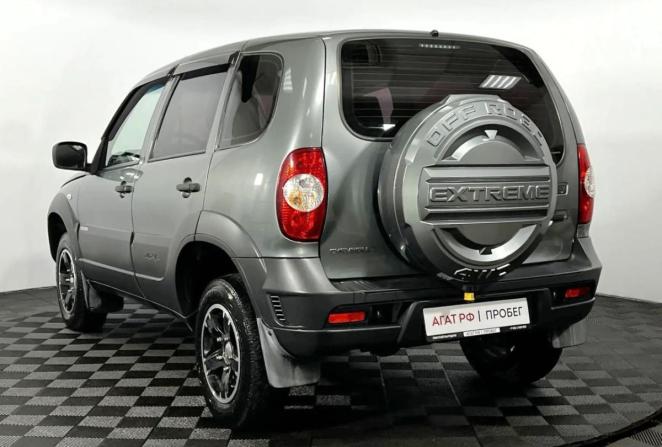 Chevrolet Niva I Рестайлинг с пробегом 2018 года, цена 915 000 рублей, 63704 км, внедорожник, Автокод Объявления