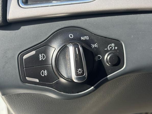 Audi A4 IV (B8) Рестайлинг с пробегом 2014 года, цена 1 359 000 рублей, 181660 км, седан, Автокод Объявления