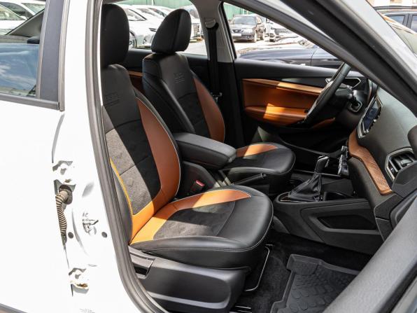 Lada (ВАЗ) Vesta I Рестайлинг (NG) с пробегом 2024 года, цена 1 490 000 рублей, 11870 км, седан, Автокод Объявления