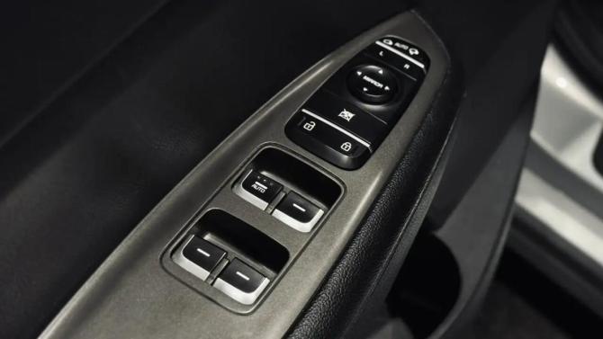 Kia K5 II с пробегом 2018 года, цена 1 740 000 рублей, 102000 км, седан, Автокод Объявления