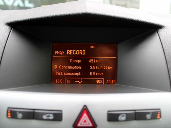 Opel Astra H Рестайлинг с пробегом 2011 года, цена 597 000 рублей, 175065 км, седан, Автокод Объявления