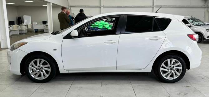 Mazda 3 II (BL) Рестайлинг с пробегом 2012 года, цена 989 000 рублей, 137000 км, хэтчбек, Автокод Объявления