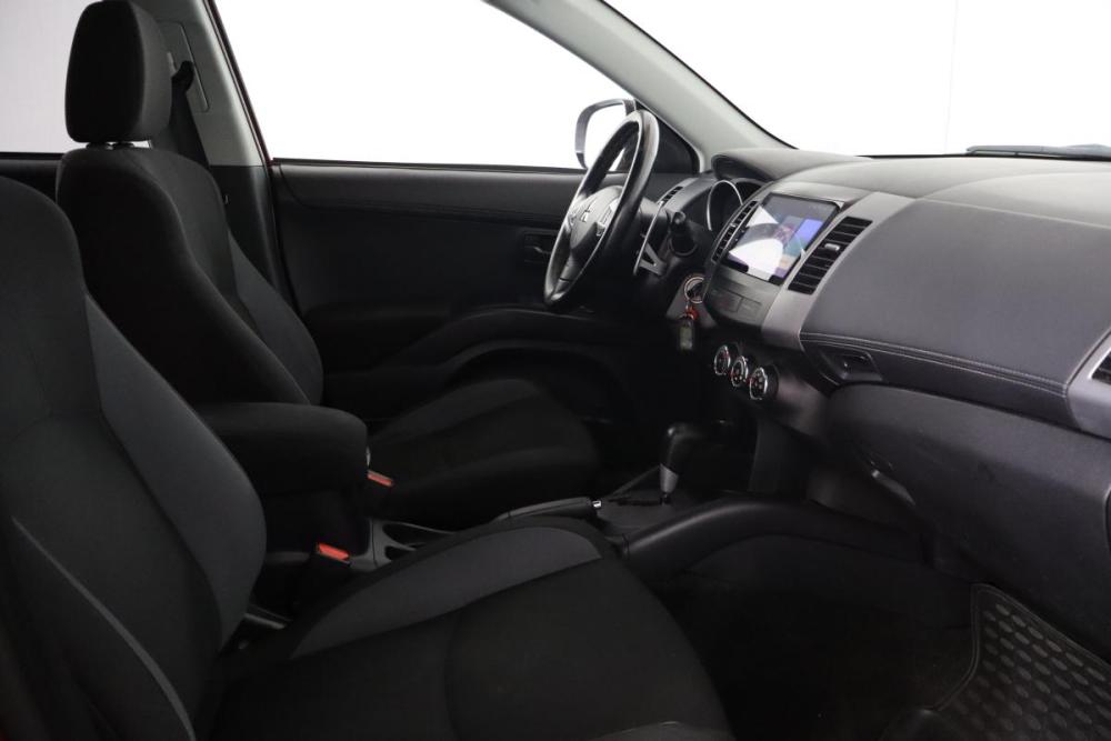 Mitsubishi Outlander II Рестайлинг Санкт-Петербург  - изображение 9