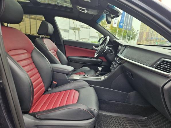 Kia Optima IV Рестайлинг с пробегом 2019 года, цена 2 297 000 рублей, 63946 км, седан, Автокод Объявления