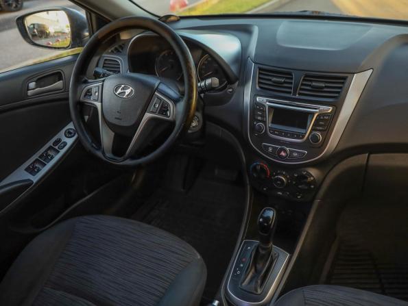Hyundai Solaris I Рестайлинг с пробегом 2015 года, цена 889 777 рублей, 222000 км, седан, Автокод Объявления