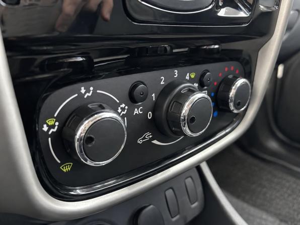 Renault Duster I с пробегом 2015 года, цена 999 000 рублей, 185930 км, внедорожник, Автокод Объявления
