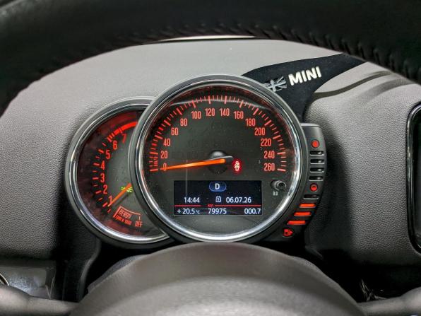 Mini Countryman II с пробегом 2017 года, цена 2 490 000 рублей, 79974 км, внедорожник, Автокод Объявления