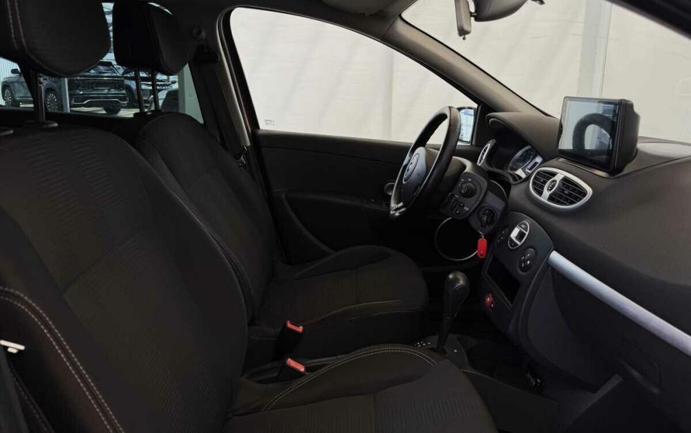 Renault Clio III Рестайлинг Москва  - изображение 11