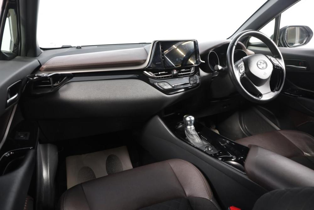 Toyota C-HR I Новосибирск  - изображение 8