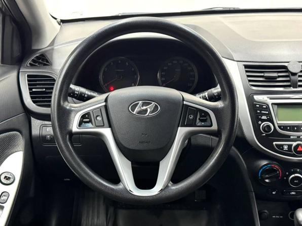 Hyundai Solaris I с пробегом 2011 года, цена 849 900 рублей, 141000 км, хэтчбек, Автокод Объявления